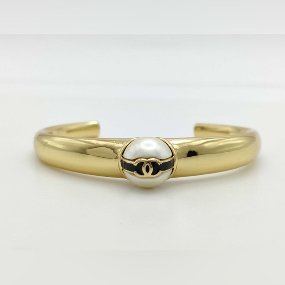 LUX CUSTOMER APPRECIATION GIVVYS 🛍️ - Picture 3 of 6